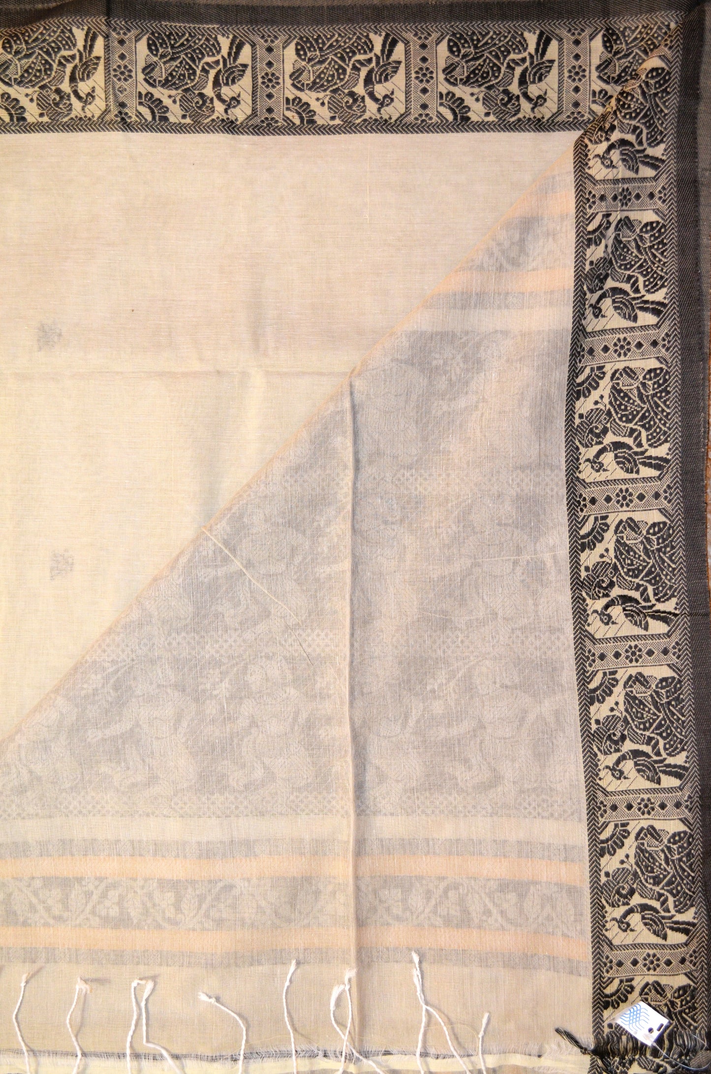 Beige Buttery Mul Cotton Bengal Muslin Baluchuri Handloom Saree