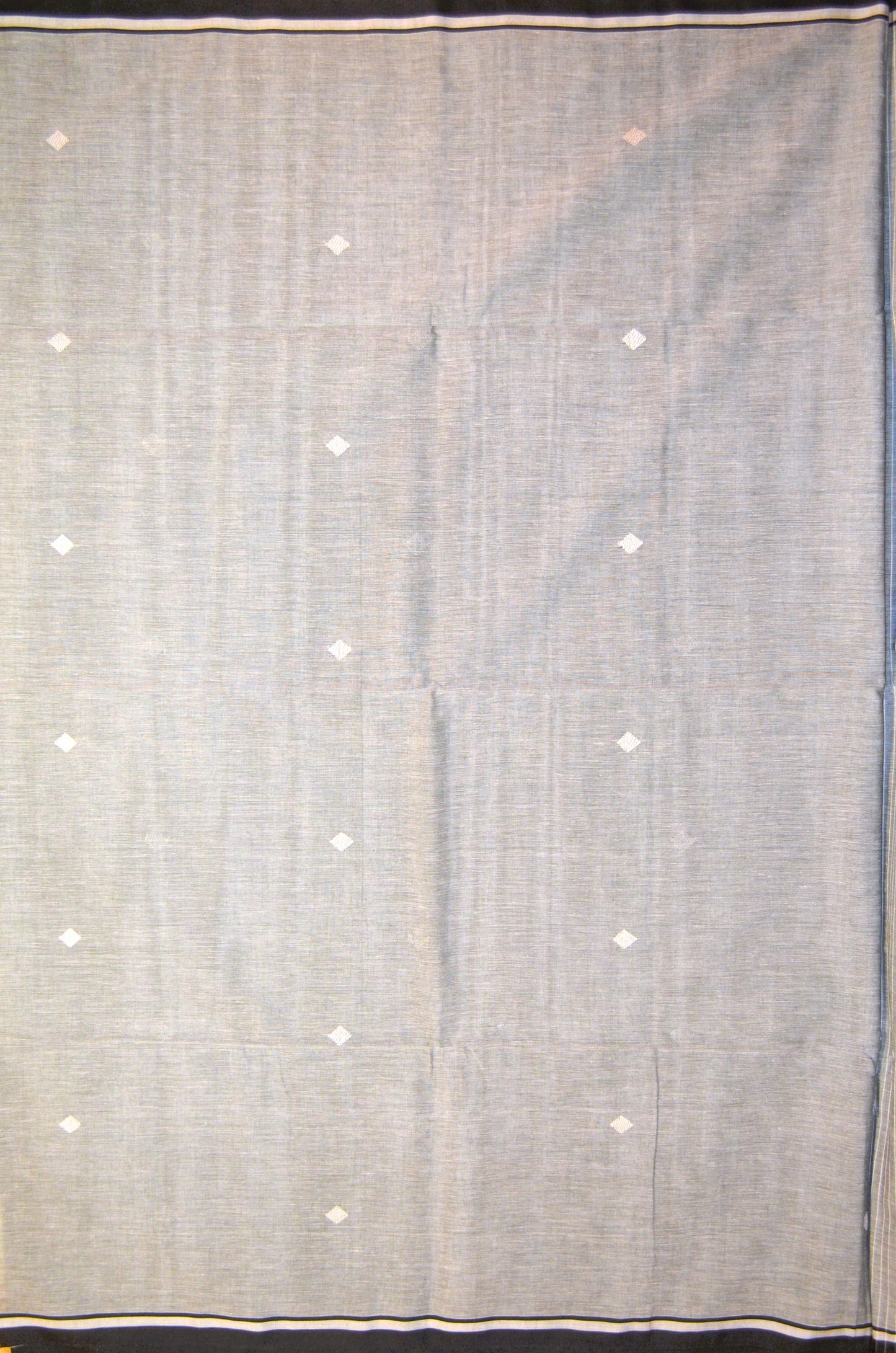 Grey Buttery Mul Cotton Bengal Tangail Handloom Saree