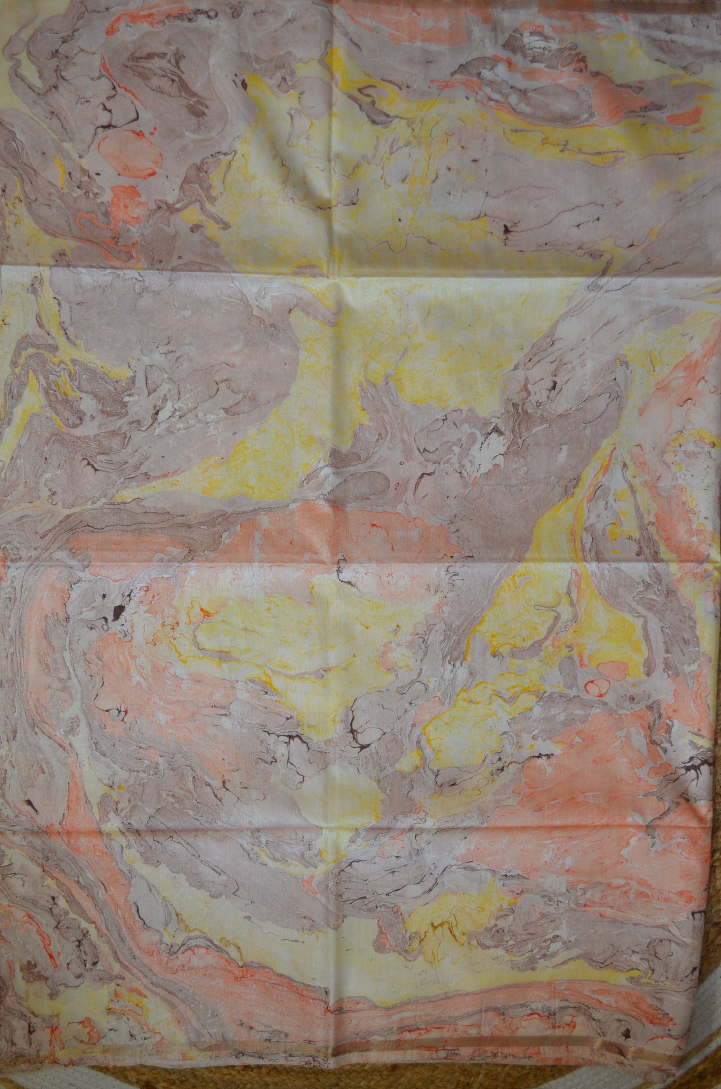 White Marble Print Vegan Silk Handloom Saree