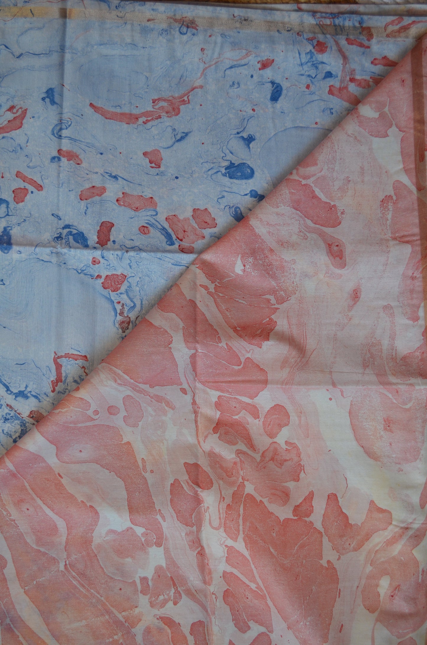 White Marble Print Vegan Silk Handloom Saree
