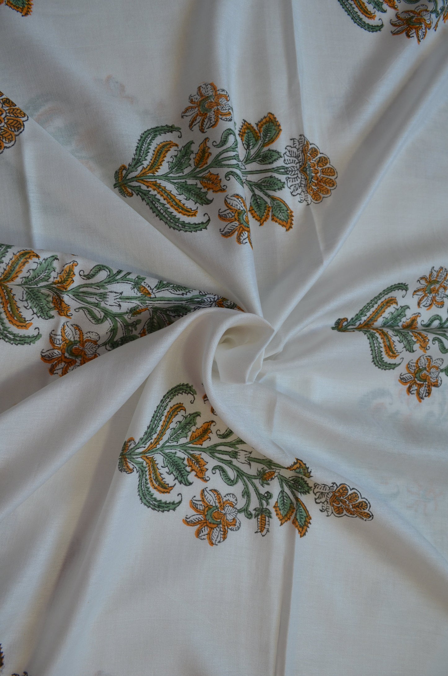 White Floral Print Vegan Silk Handloom Saree