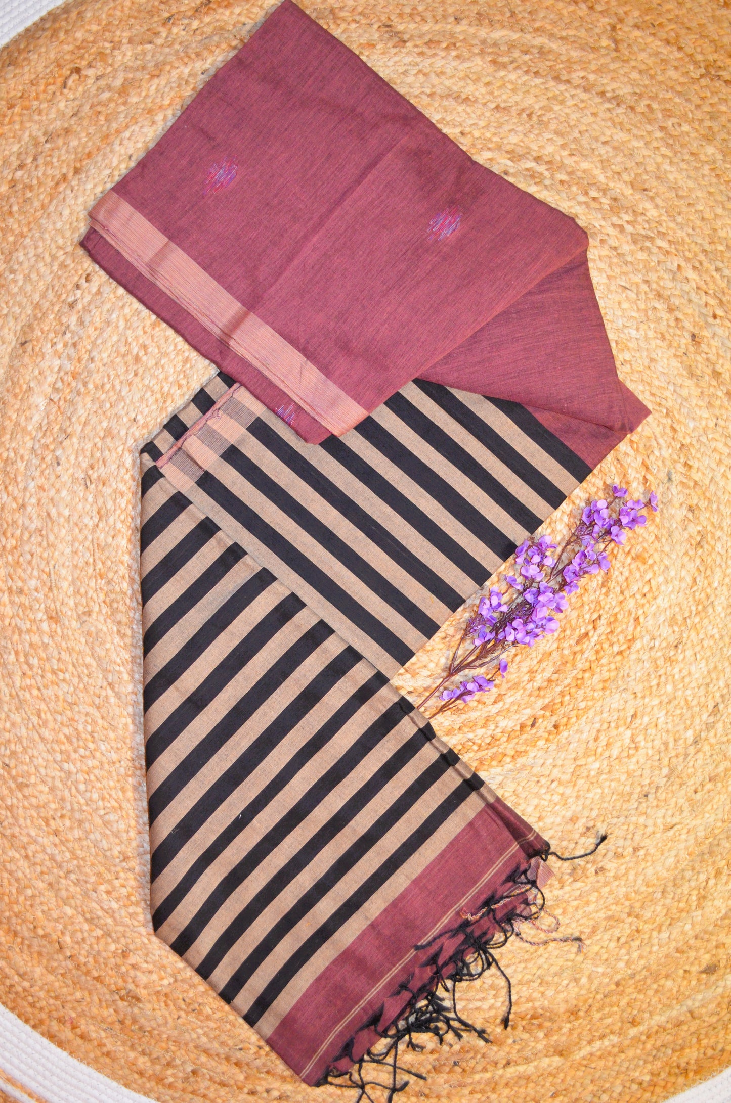 Maroon Buttery Mul Cotton Bengal Muslin Handloom Saree