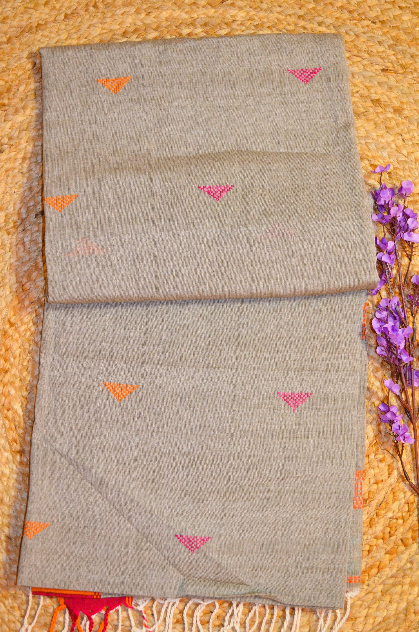 Dark Beige Buttery Mul Cotton Bengal Muslin Handloom Saree