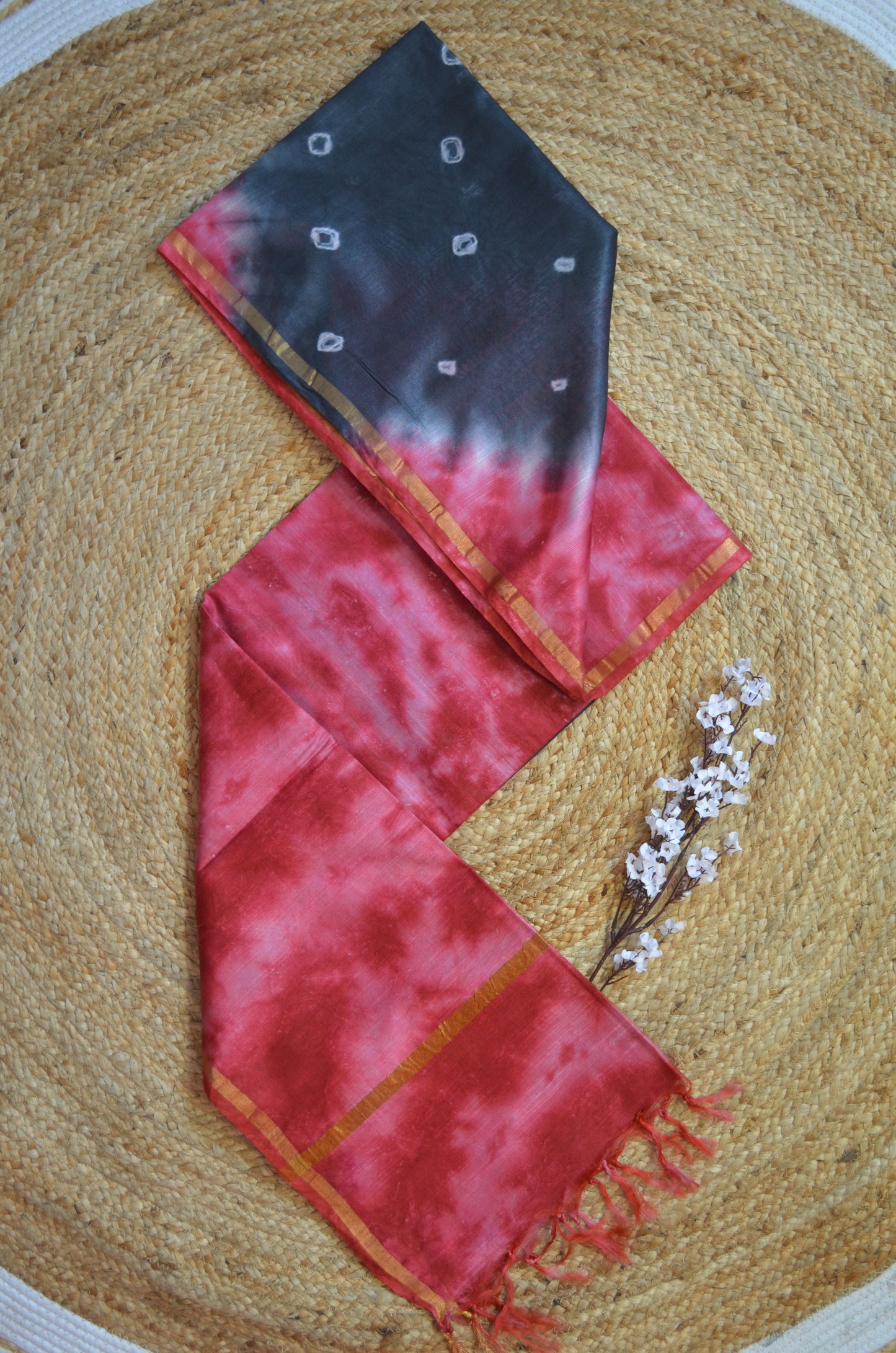 Black Magenta Shibori Vegan Silk Handloom Saree