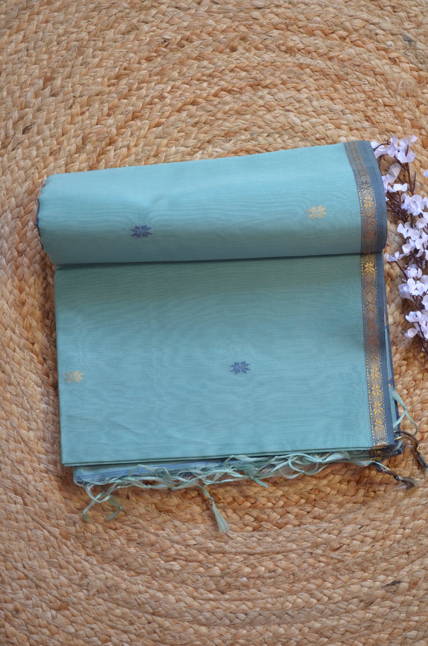 Light Teal Maheshwari Pure Silk Handloom Saree with Metal Zari
