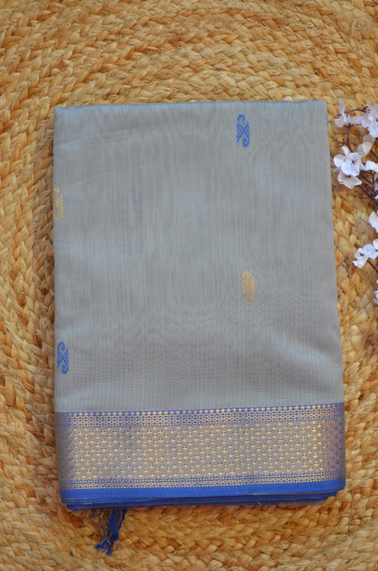 Grey Maheshwari Pure Silk Handloom Saree with Thread and Metal Zari