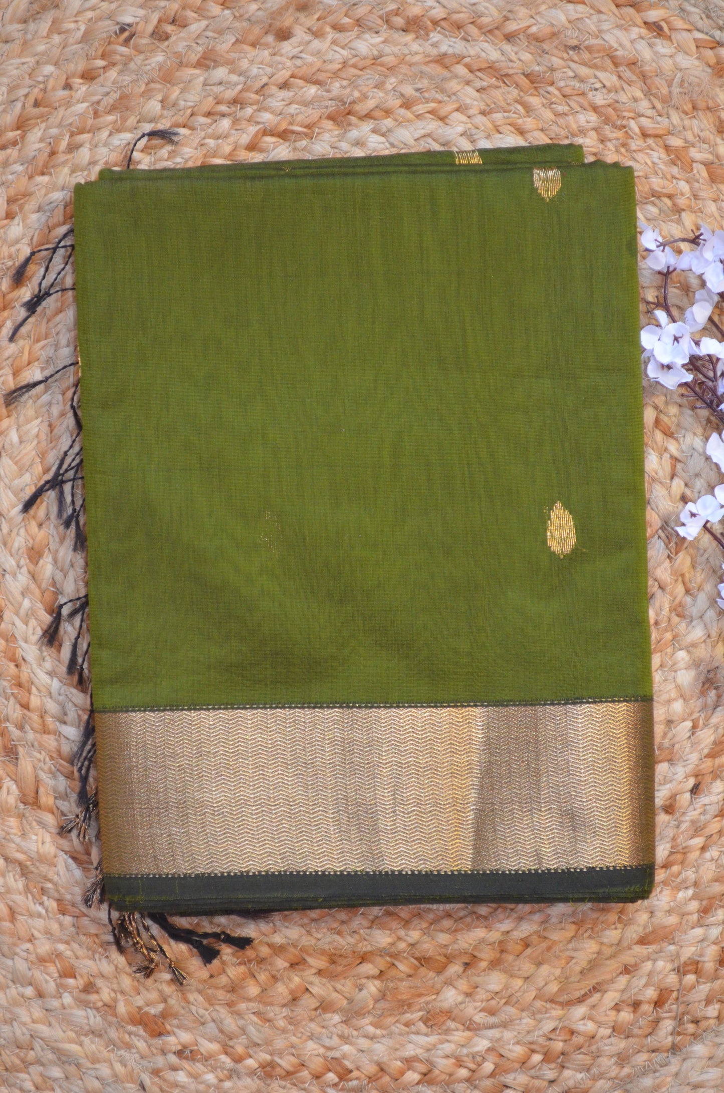 Mehndi Maheshwari Pure Silk Handloom Saree with Metal Zari
