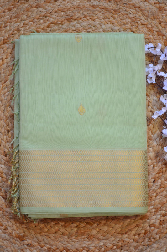 Light Sea Green Maheshwari Pure Silk Handloom Saree with Metal Zari