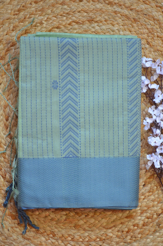 Light Teal Maheshwari Pure Silk Handloom Saree with Thread Zari