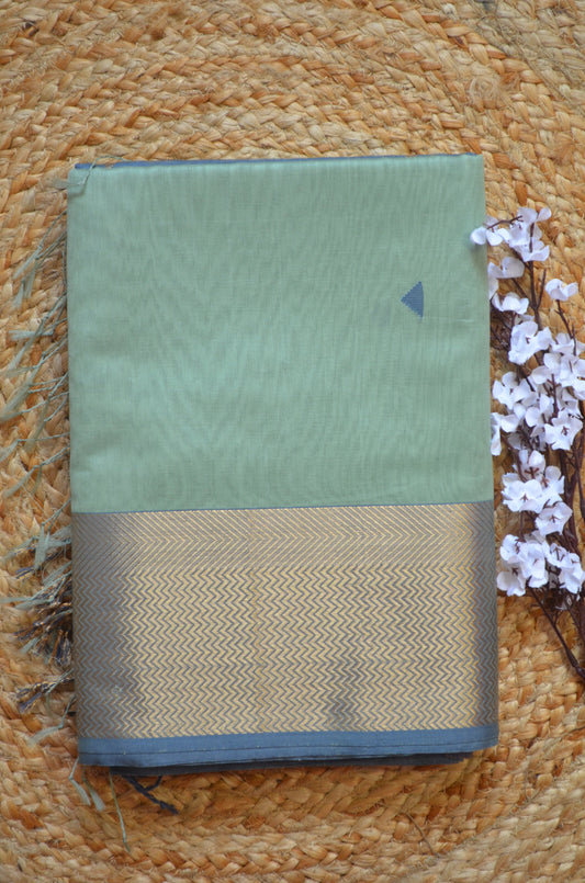 Light Teal Maheshwari Pure Silk Handloom Saree with thick Zari border