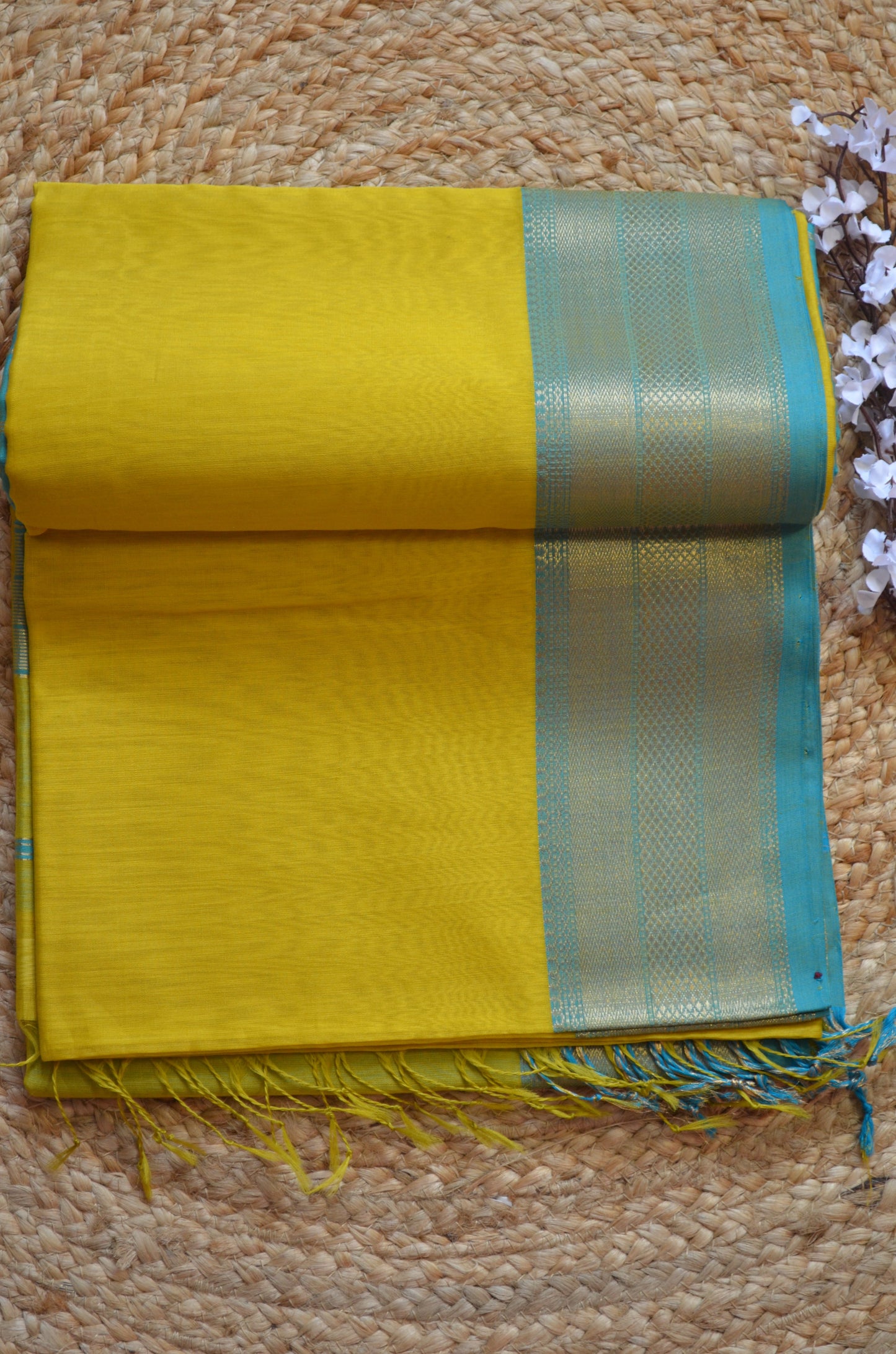 Sunflower Yellow Maheshwari Pure Silk Handloom Saree with Metal Zari