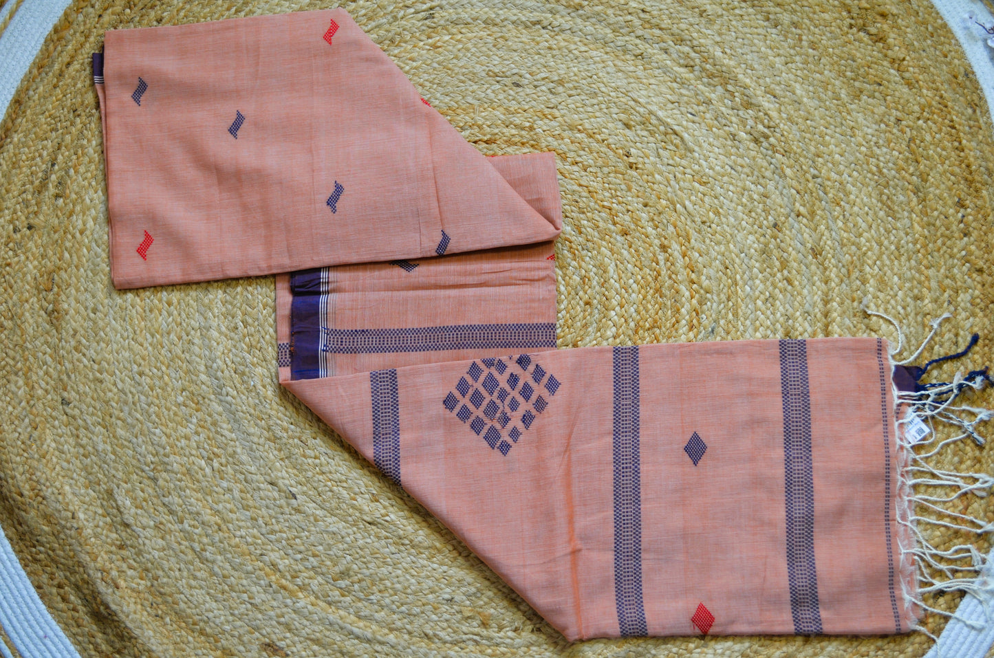 Peach Buttery Mul Cotton Bengal Muslin Handloom Saree