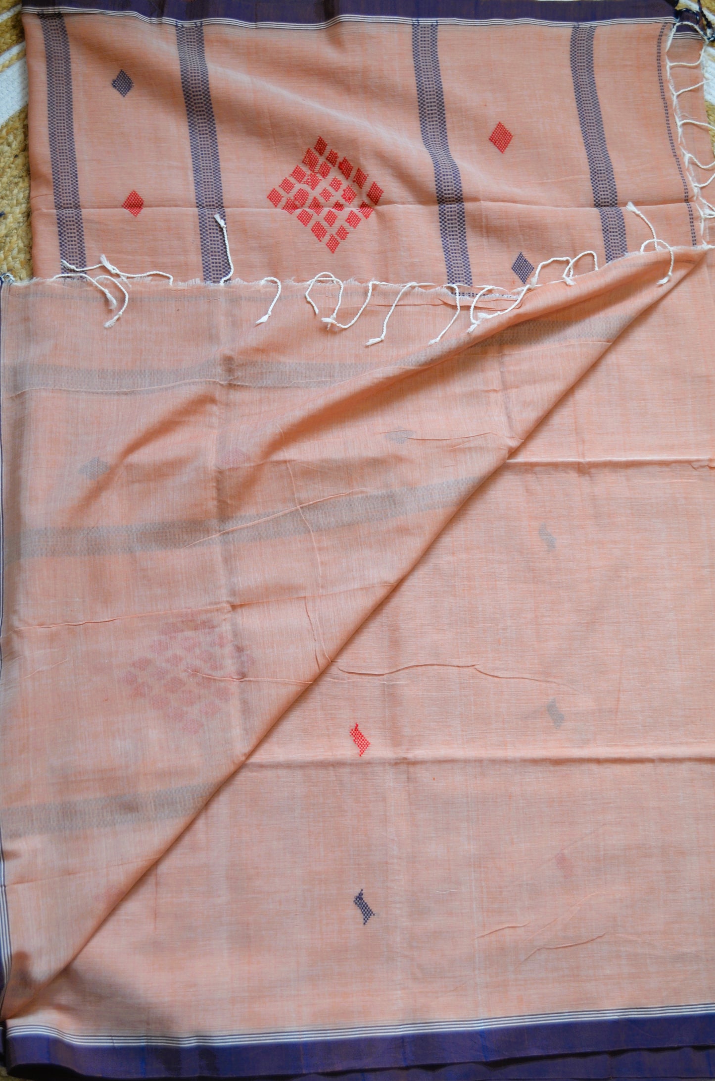 Peach Buttery Mul Cotton Bengal Muslin Handloom Saree