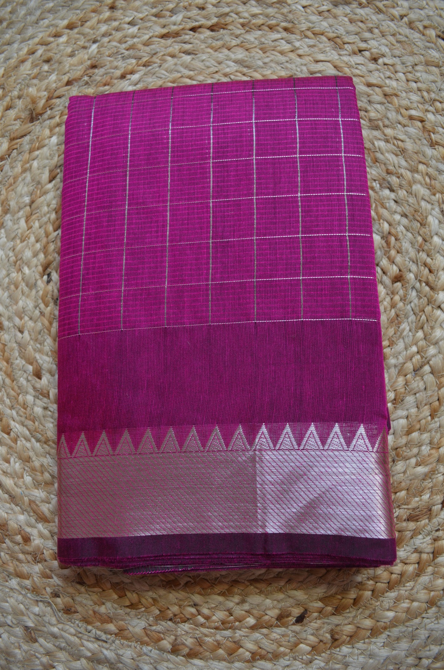 Magenta Mangalagiri Checks Cotton Silk Handloom Saree