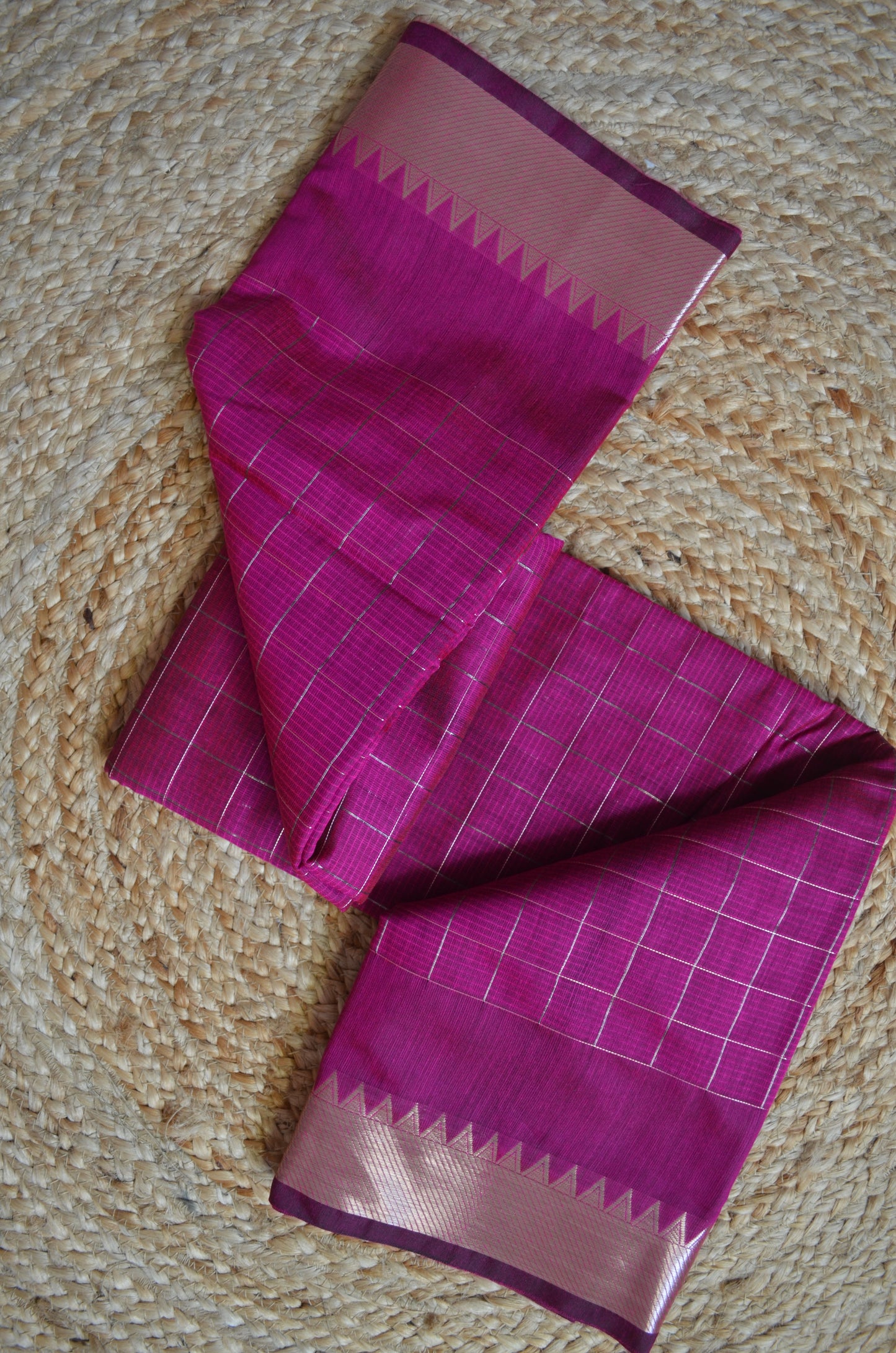 Magenta Mangalagiri Checks Cotton Silk Handloom Saree