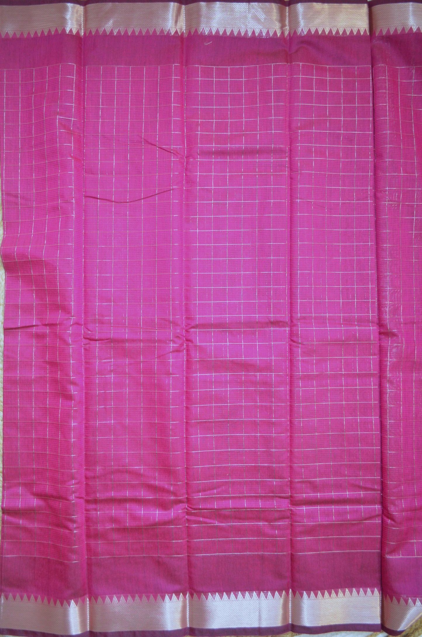 Magenta Mangalagiri Checks Cotton Silk Handloom Saree