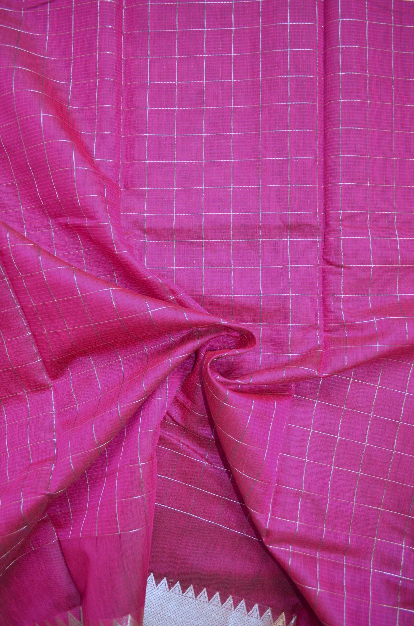 Magenta Mangalagiri Checks Cotton Silk Handloom Saree