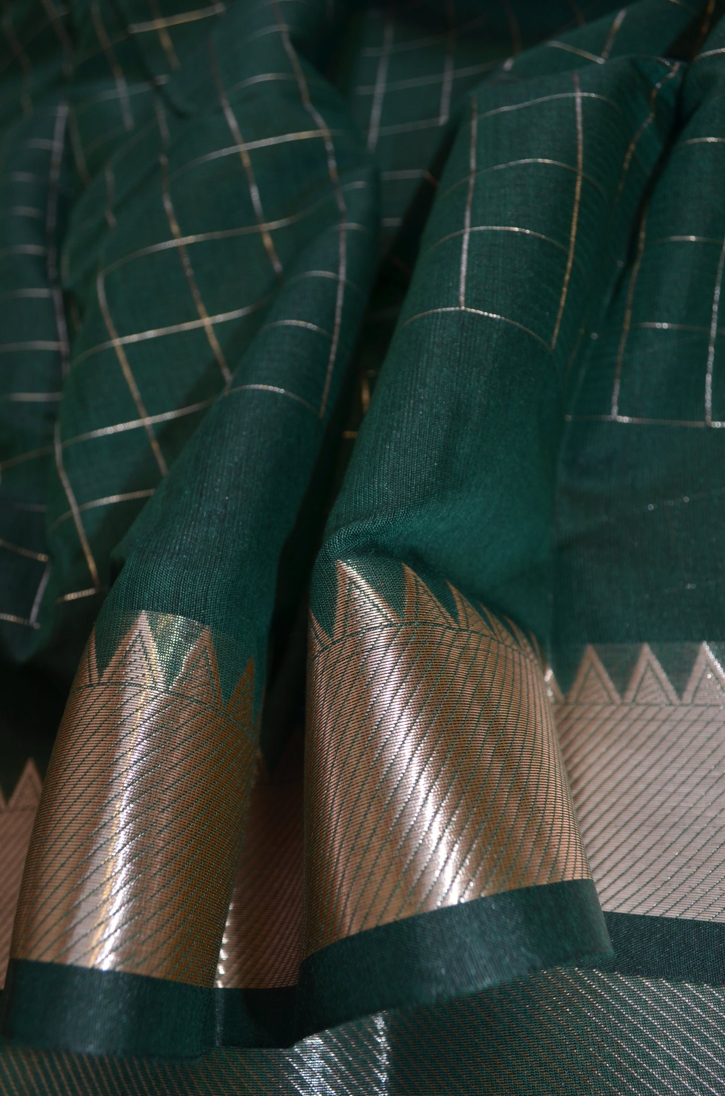 Jungle Green Mangalagiri Checks Cotton Silk Handloom Saree