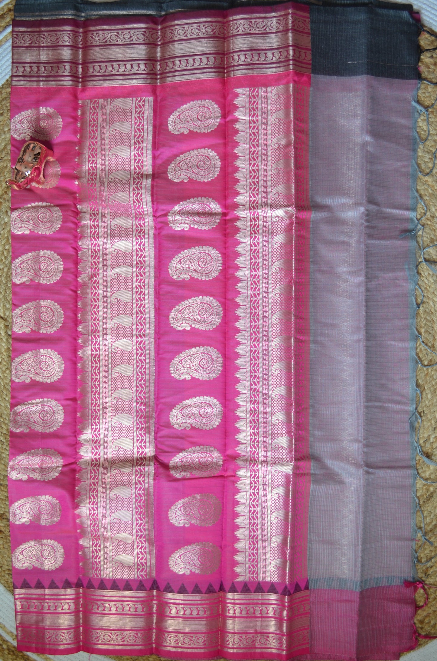 Grey Magenta and Black Kota Gadwal Cotton Silk Handloom Saree