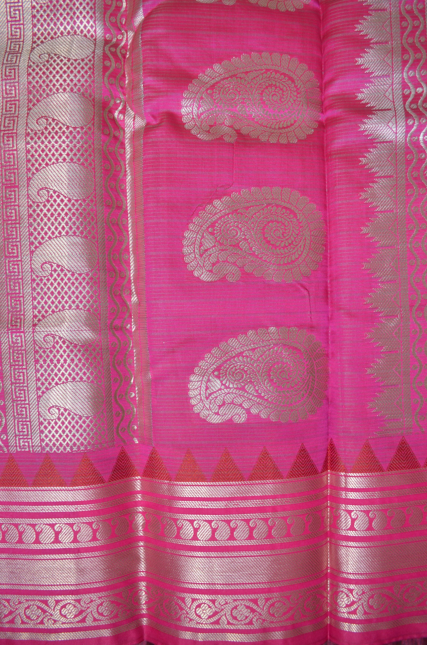 Jungle Green Magenta and Red Kota Gadwal Cotton Silk Handloom Saree