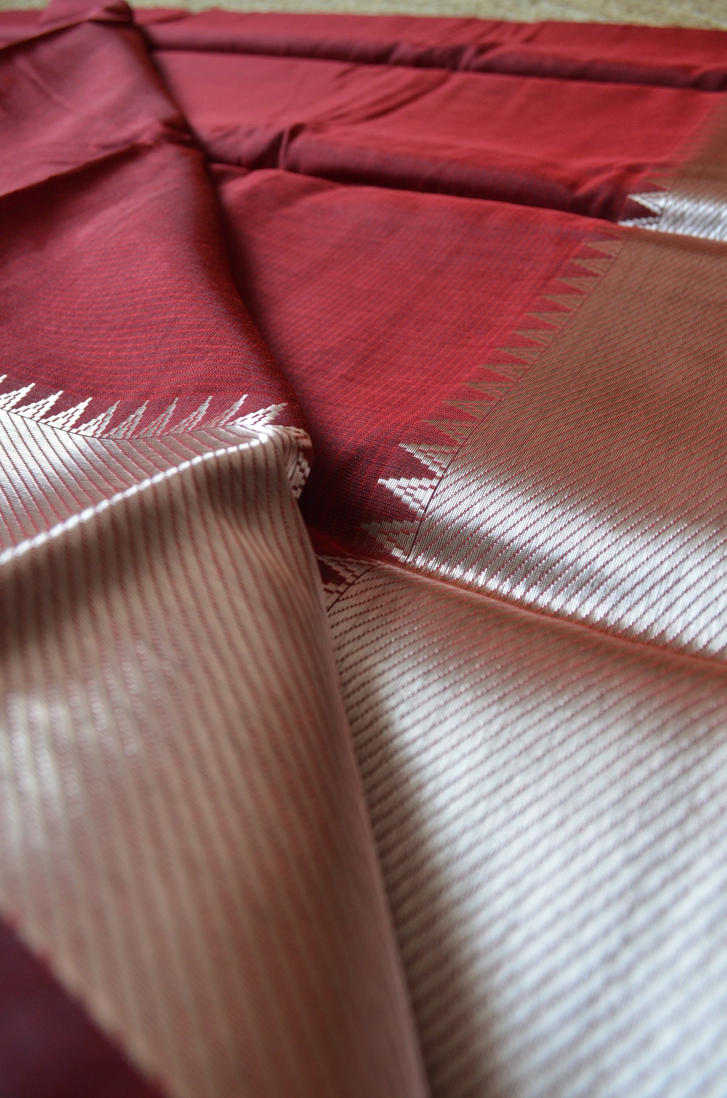 Red Mangalagiri Cotton Silk Handloom Saree