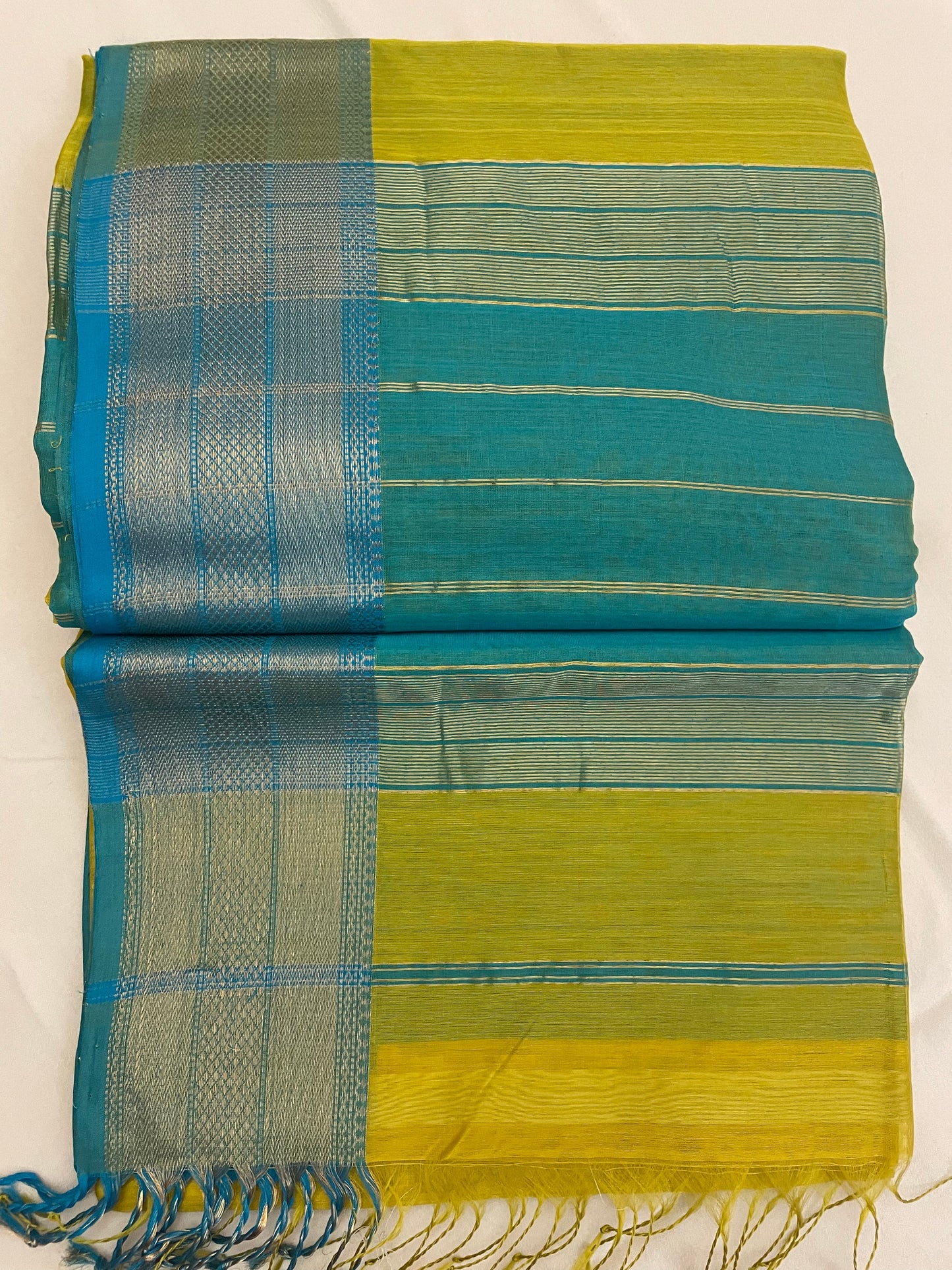 Sunflower Yellow Maheshwari Pure Silk Handloom Saree with Metal Zari