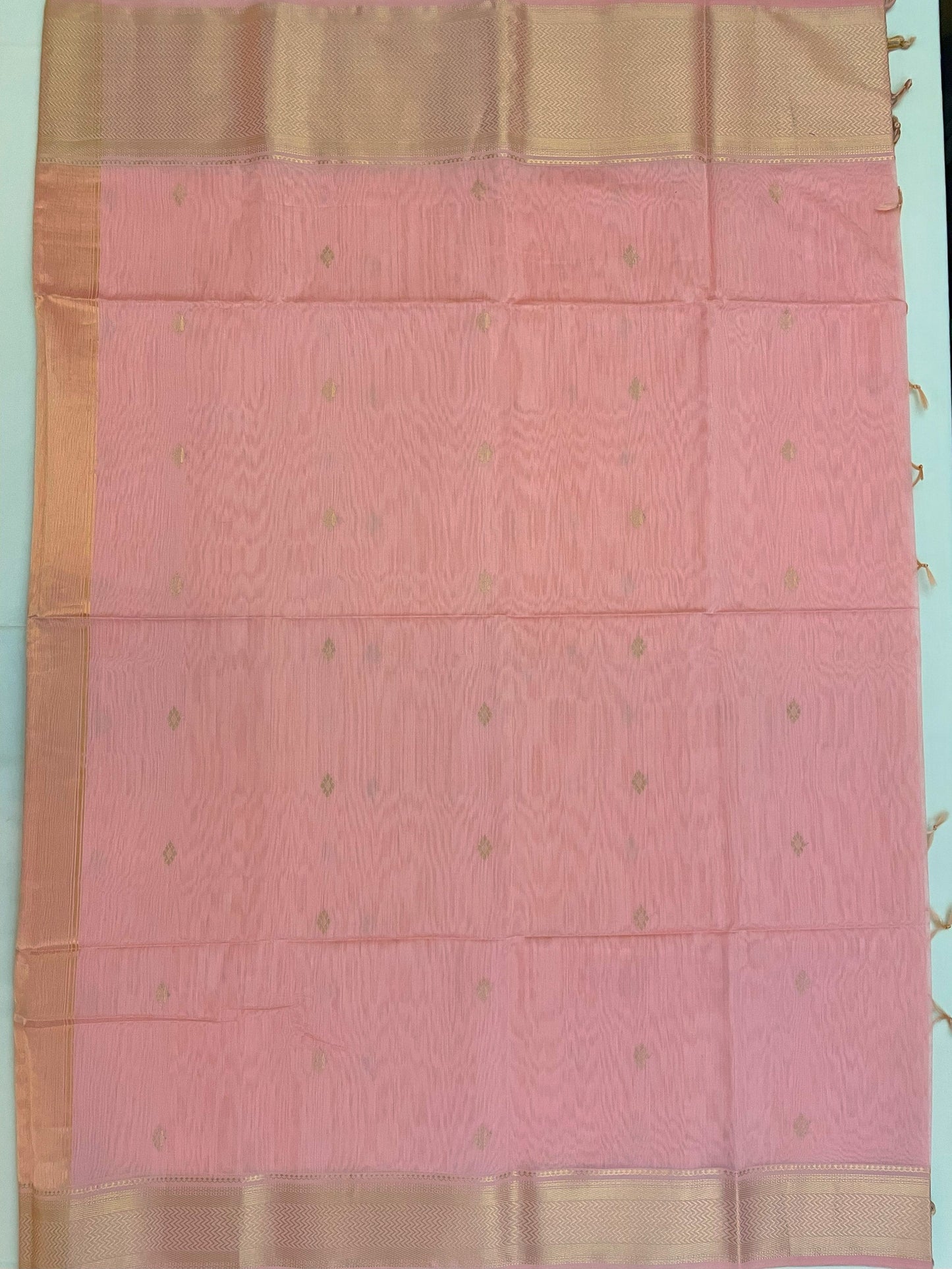Rose Pink Maheshwari Pure Silk Handloom Saree with Metal Zari