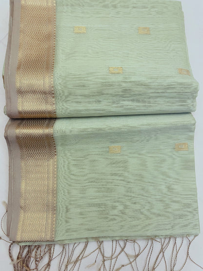 Light Pista Maheshwari Pure Silk Handloom Saree with Metal Zari