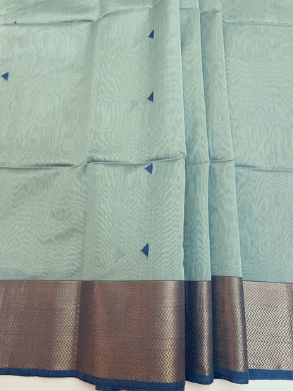 Light Teal Maheshwari Pure Silk Handloom Saree with thick Zari border