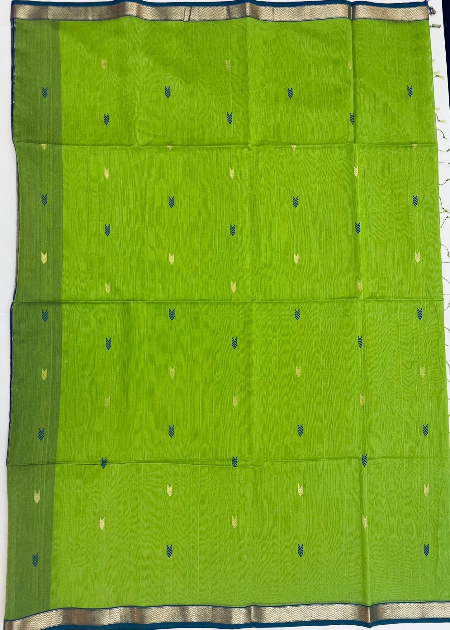 Lemon Green Maheshwari Pure Silk Handloom Saree with Metal Zari