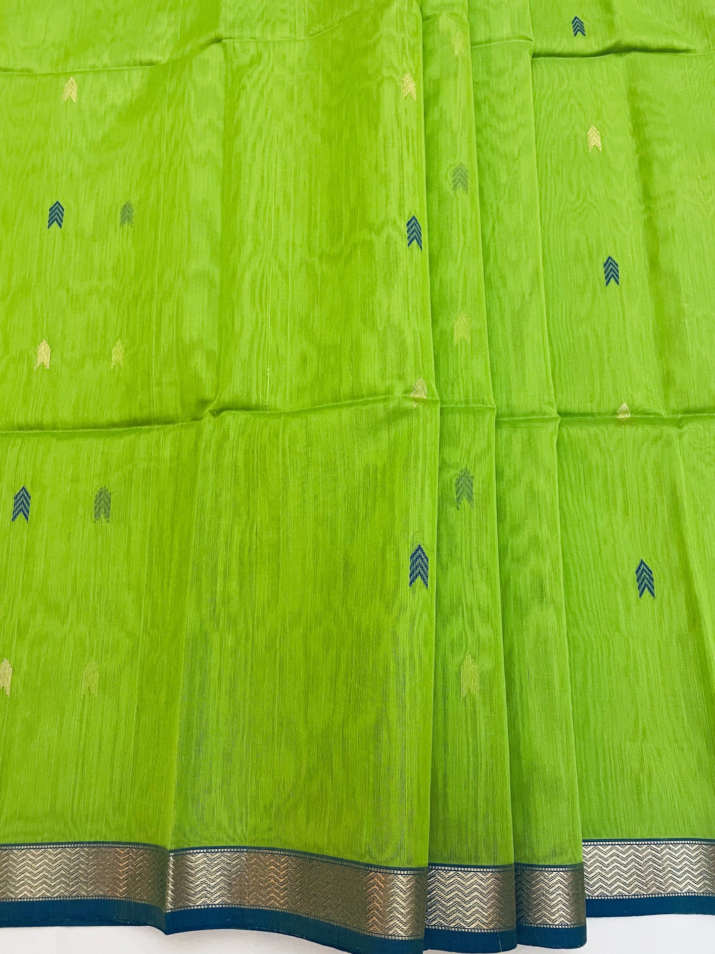 Lemon Green Maheshwari Pure Silk Handloom Saree with Metal Zari