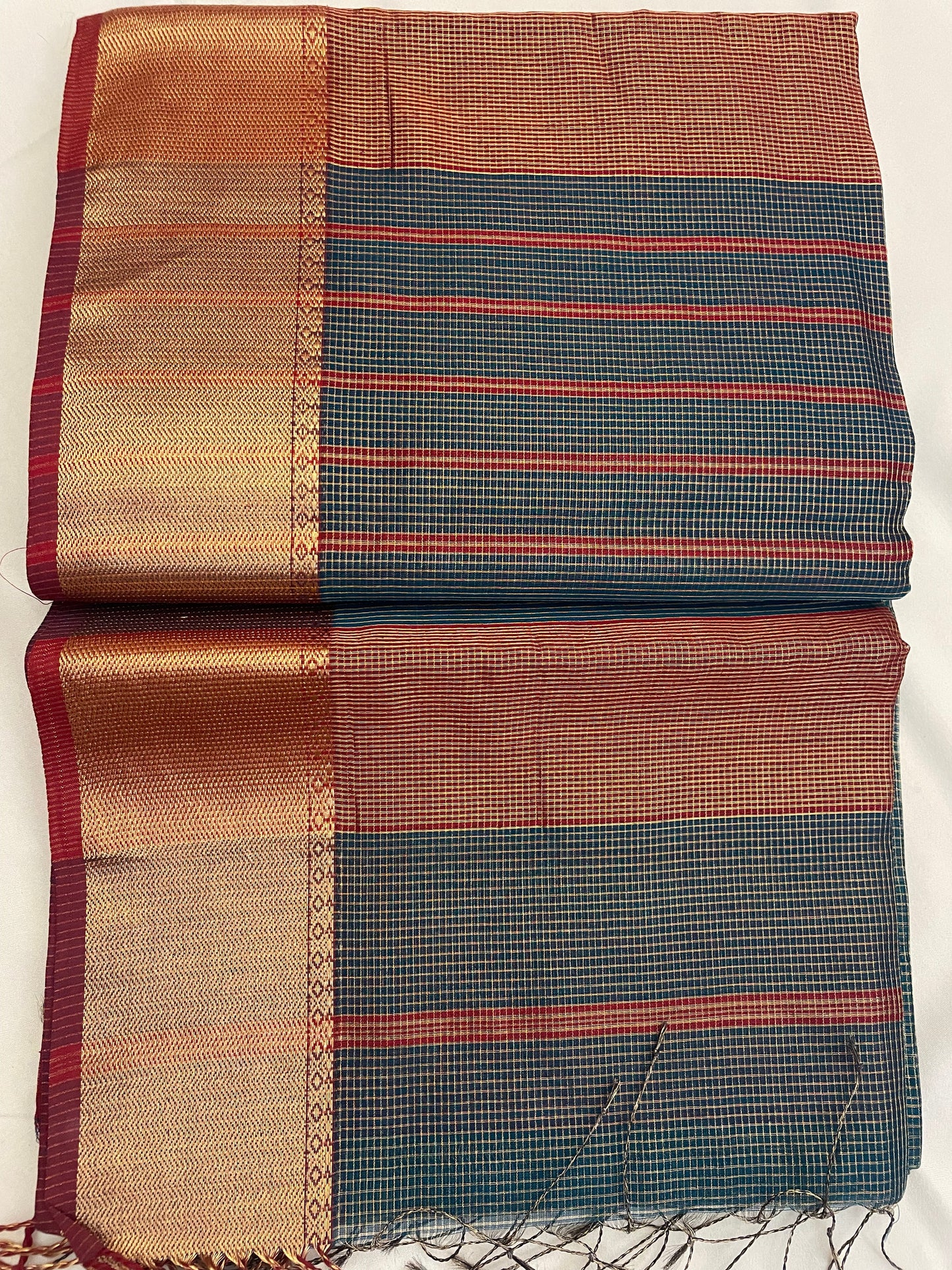 Bottle Green Maheshwari Pure Silk Handloom Saree with Metal Zari Checks