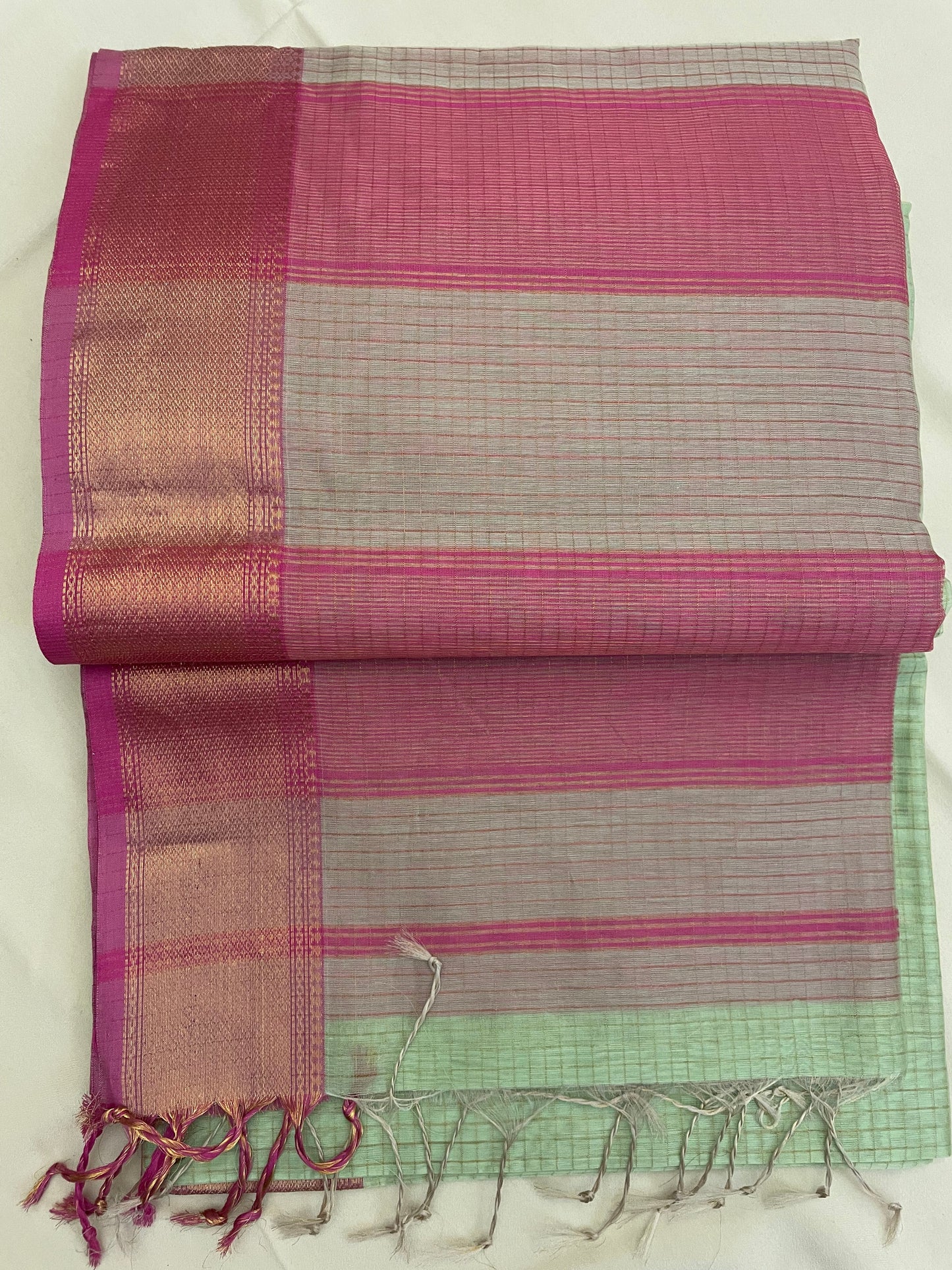 Light Pista Green Maheshwari Pure Silk Handloom Saree with Metal Zari Checks