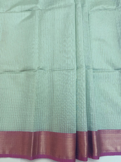 Light Pista Green Maheshwari Pure Silk Handloom Saree with Metal Zari Checks