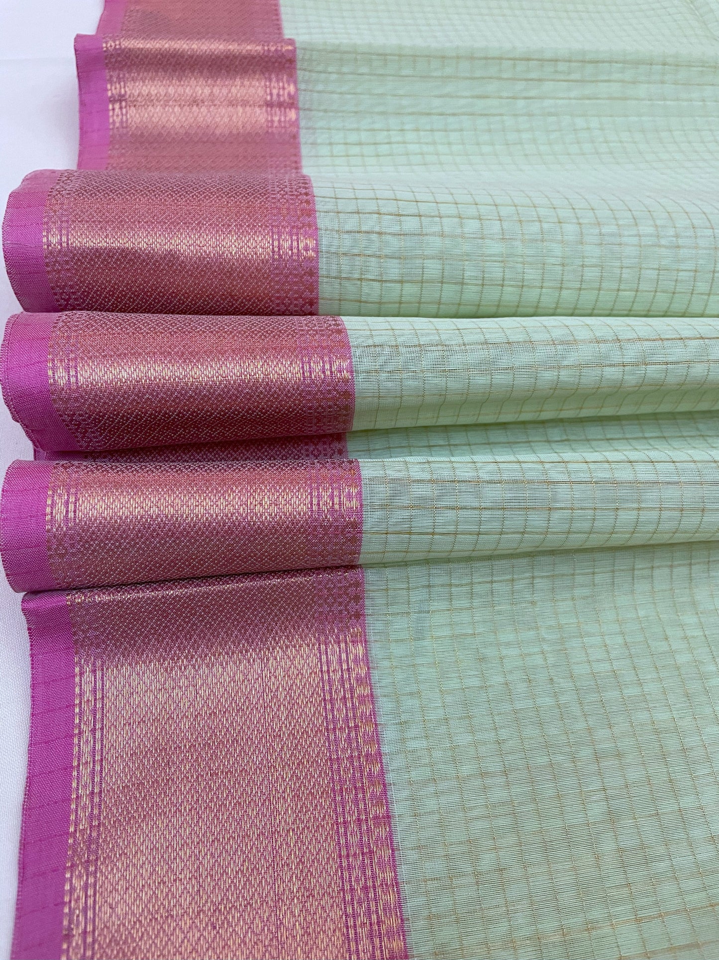 Light Pista Green Maheshwari Pure Silk Handloom Saree with Metal Zari Checks