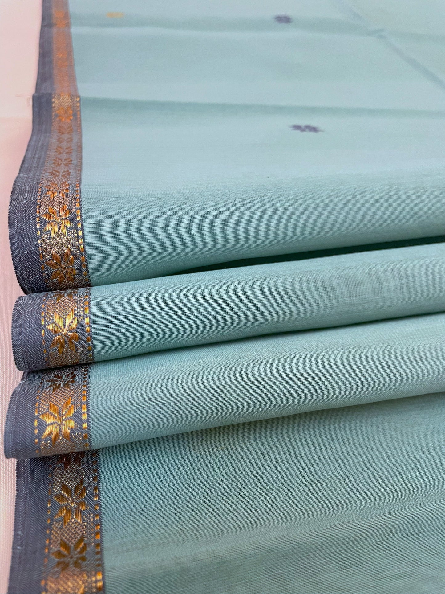 Light Teal Maheshwari Pure Silk Handloom Saree with Metal Zari