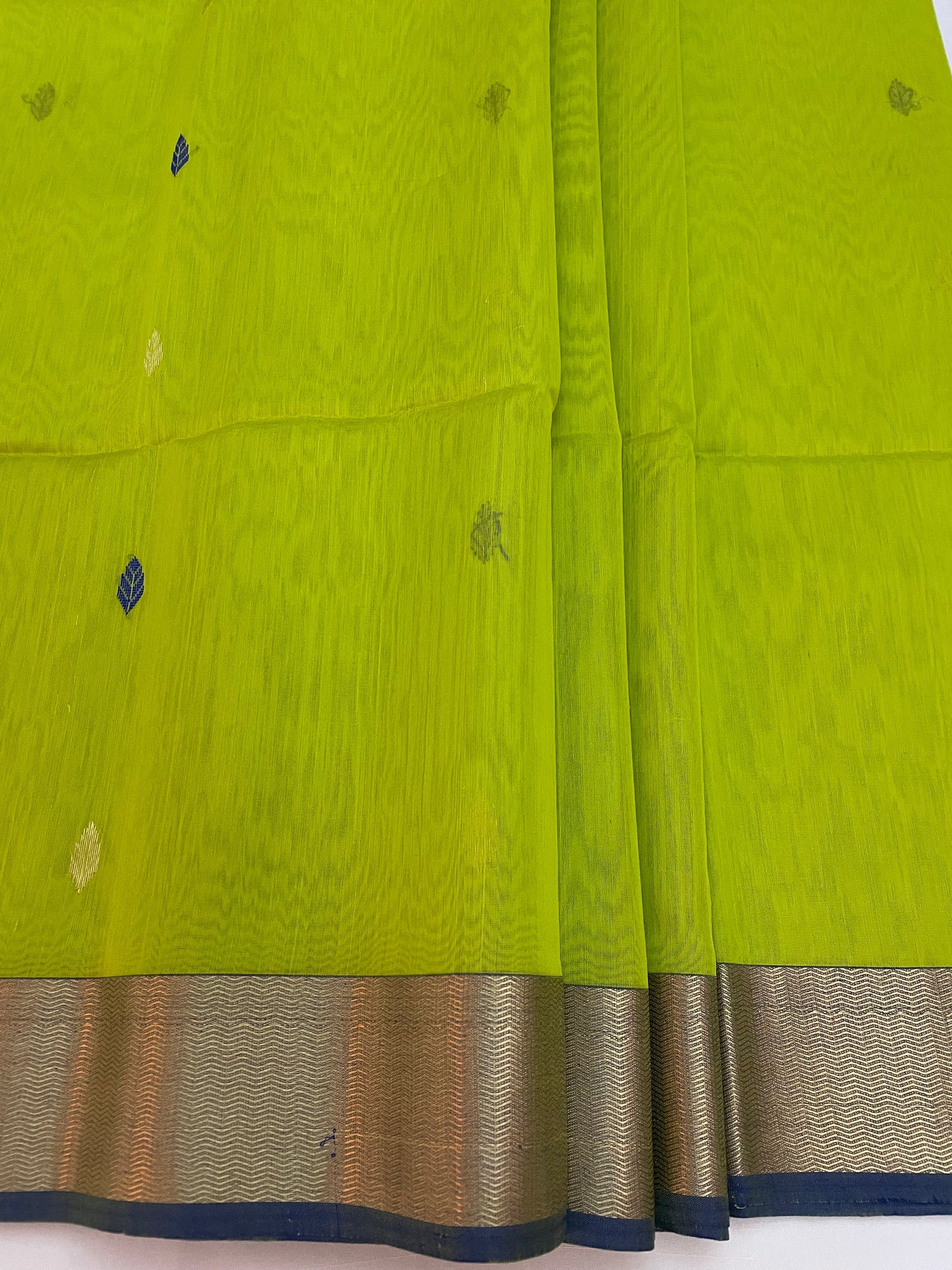 Lemon Maheshwari Pure Silk Handloom Saree with Metal Zari