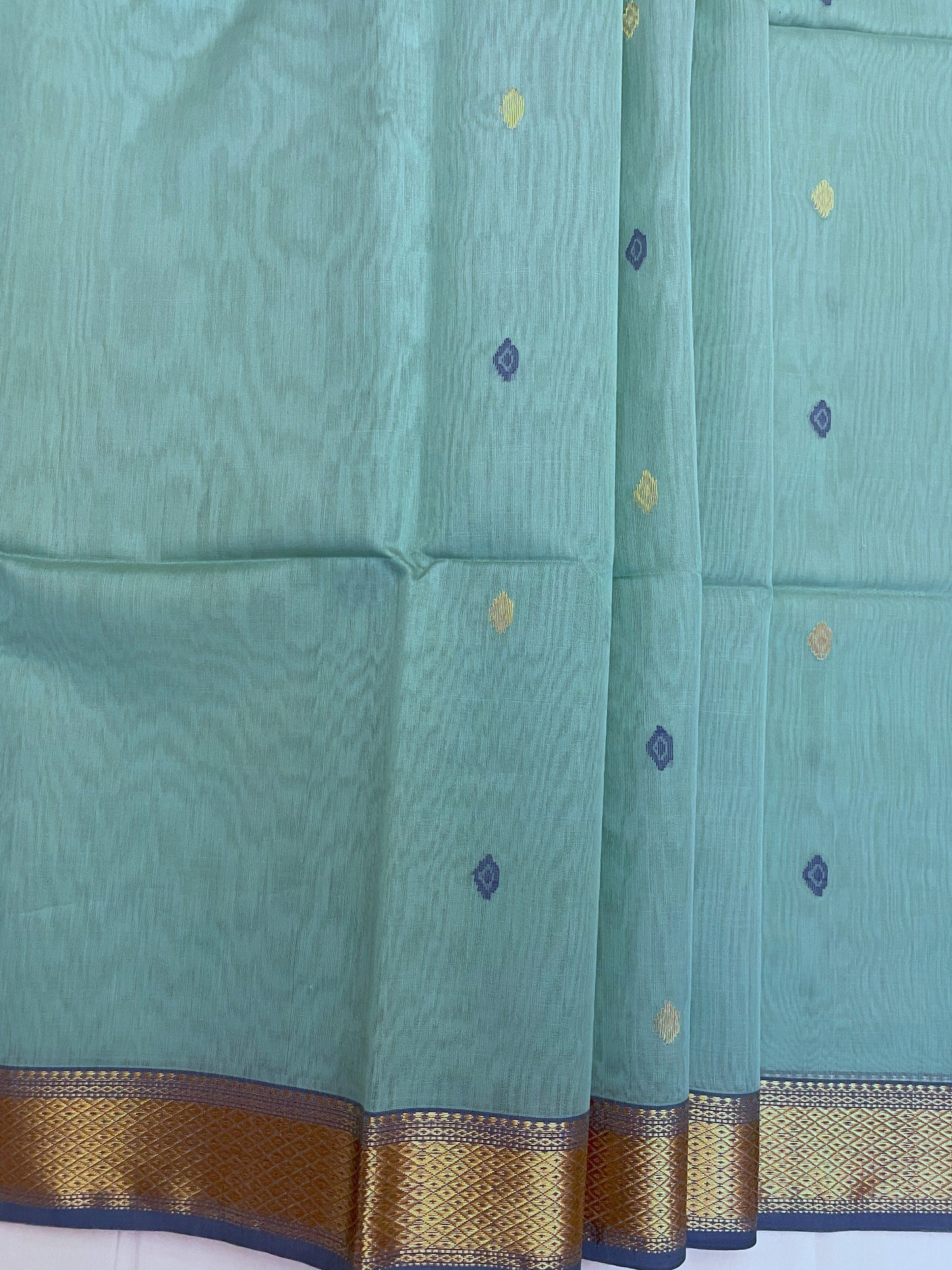Light Teal Maheshwari Pure Silk Handloom Saree with Metal Zari