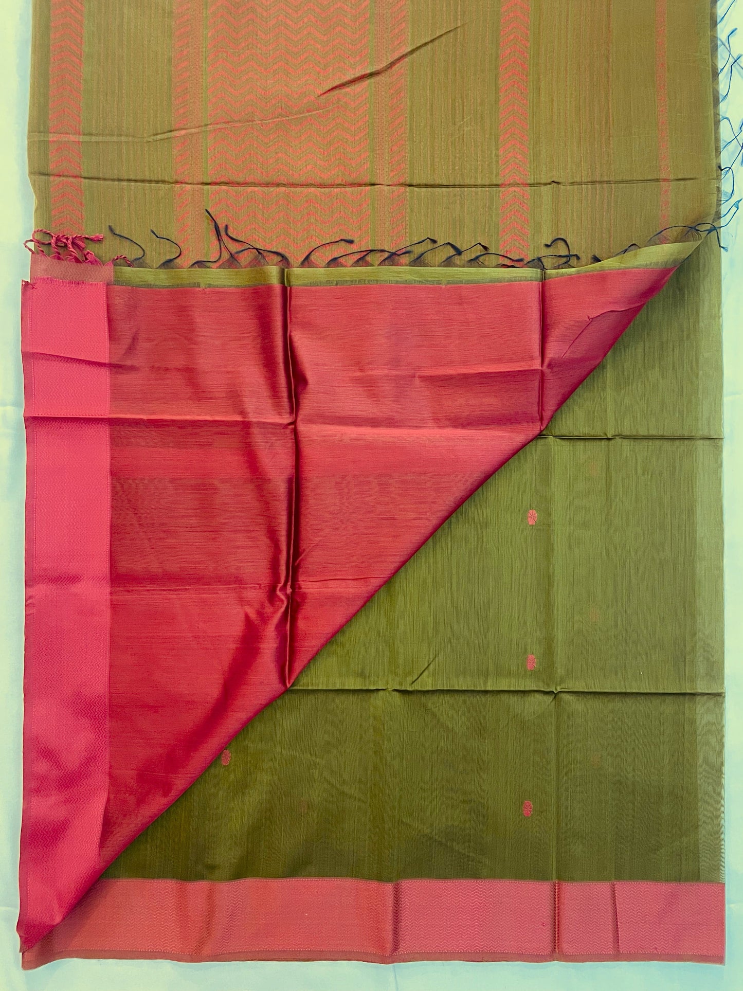Mehndi Maheshwari Pure Silk Handloom Saree with Thread Zari
