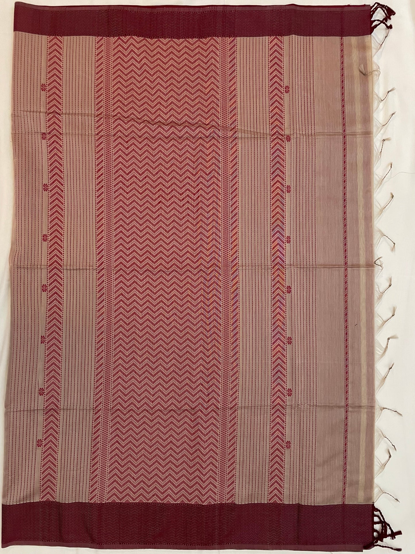 Beige Maheshwari Pure Silk Handloom Saree with Thread Zari