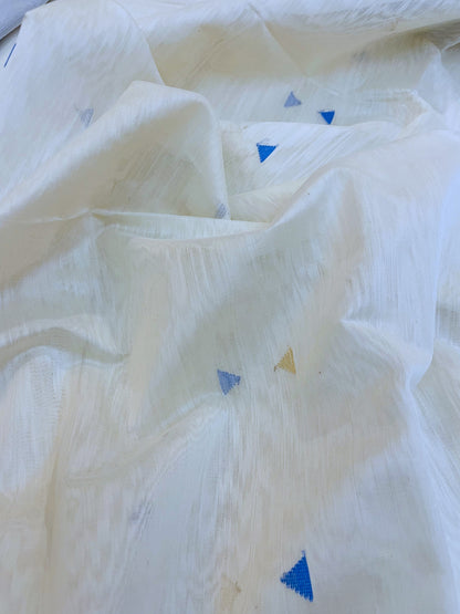 Cream Maheshwari Pure Silk Handloom Saree with Thread Zari